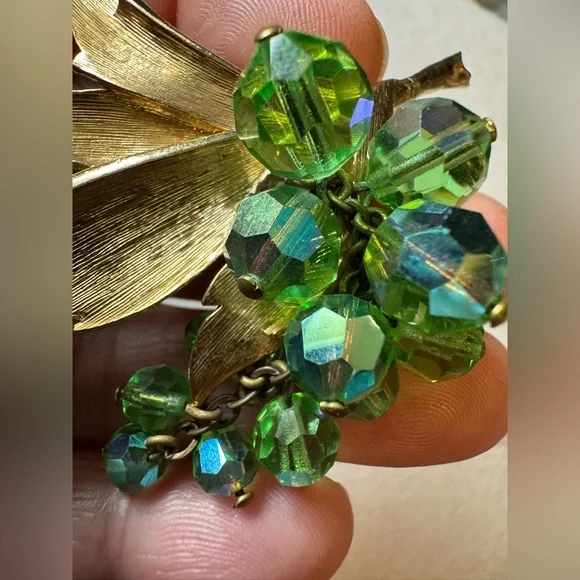 Beautiful vintage preowned Brooch - Picture 7 of 12